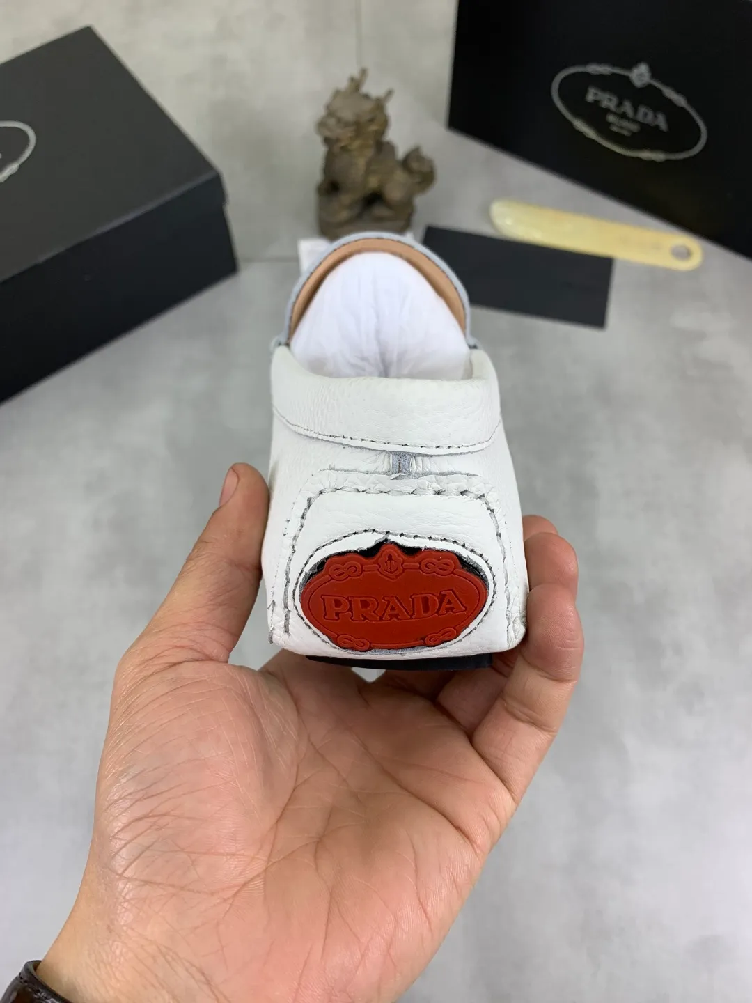 Men's Men's Shoes 💰P380💰【New Style】🆘 🔥🆕【PRADA】Prada Hong Kong high-quality pea shoes. Loaf style for lazy people. This fabric is made of 🇮🇹 imported top-grade Italian first-layer cowhide➕full first-layer pigskin lining. The lining is more high-end. The original non-slip and wear-resistant rubber outsole is the only choice for driving. Size: 38-45 4️⃣colors available